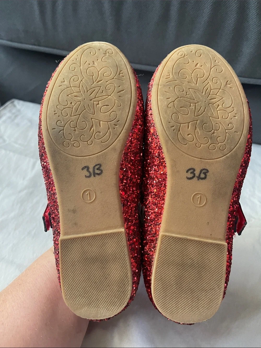 Parrosso Girls Red Glitter Mary Jane Dress Shoes with Bow size 1